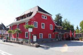  Hotel Restaurant Hochdorfer Hirschen  Фра́йбург-В-Бра́йсгау